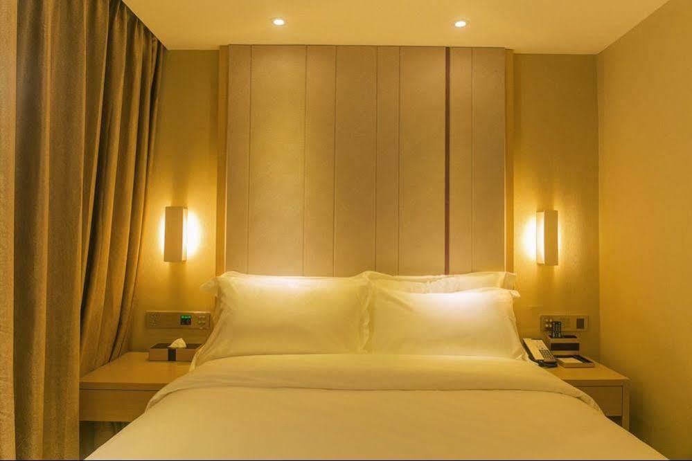 Guangzhou Colorful Days Hotel מראה חיצוני תמונה
